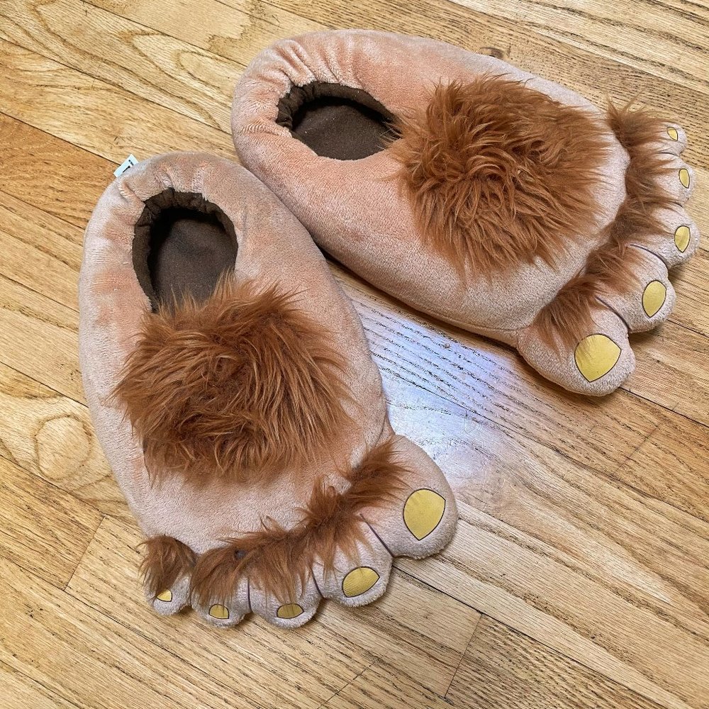 Lord of the Rings Hobbit slippers ThinkGeek